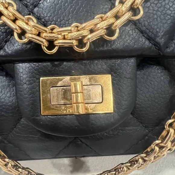 Chanel Double Flap Calfskin Reissue 2.55 Medium Bag - Picture 4 of 12